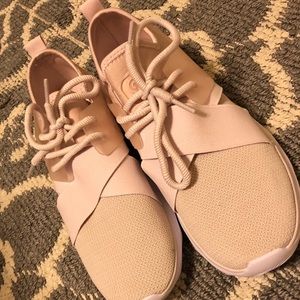 Champion shoes never worn